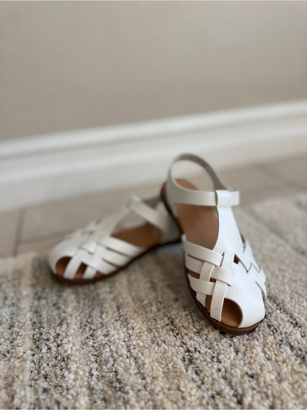 Kids White Leather Fisherman Sandals - Classic Summer Style
